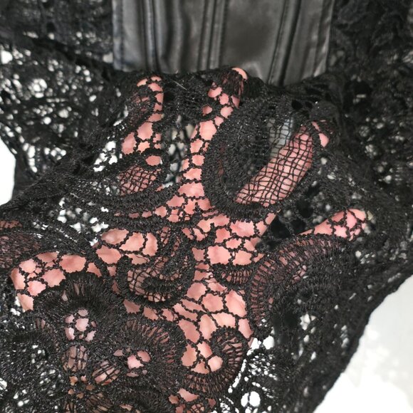 Womens Goth Black Faux Leather Lace Corset Camisole Medium Floral Front Alt Sexy - Picture 6 of 10